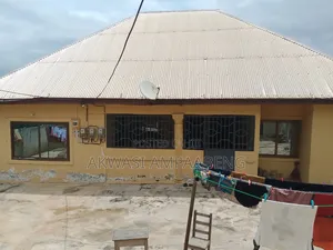 7bdrm House in Akwasi Ampa, Ejisu-Juaben Municipal for sale