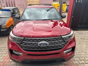Ford Explorer 2023 Red