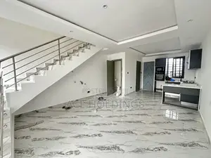 2bdrm Townhouse/Terrace in Nmai Dzorn, School Junction for sale