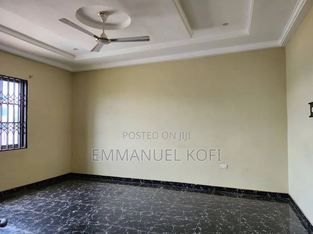 2bdrm Apartment in Genu Property, Frafraha for rent