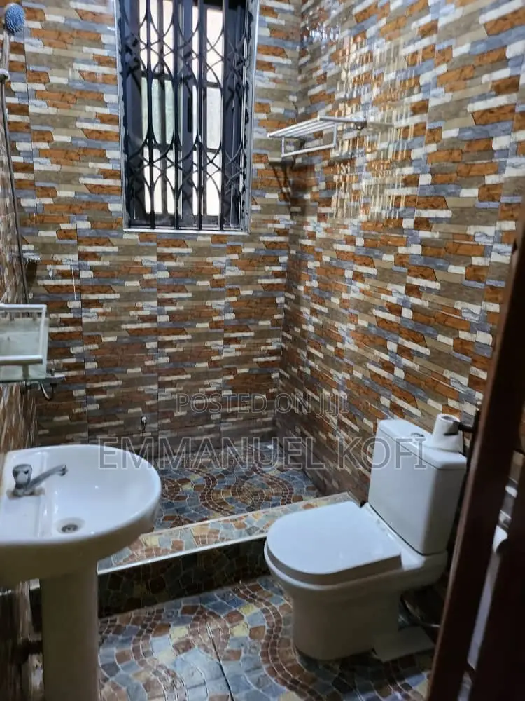 2bdrm Apartment in Genu Property, Frafraha for rent