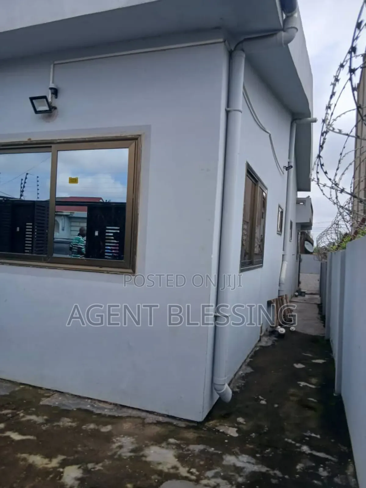 3bdrm Apartment in Golf City Afariwa, Tema Metropolitan for rent