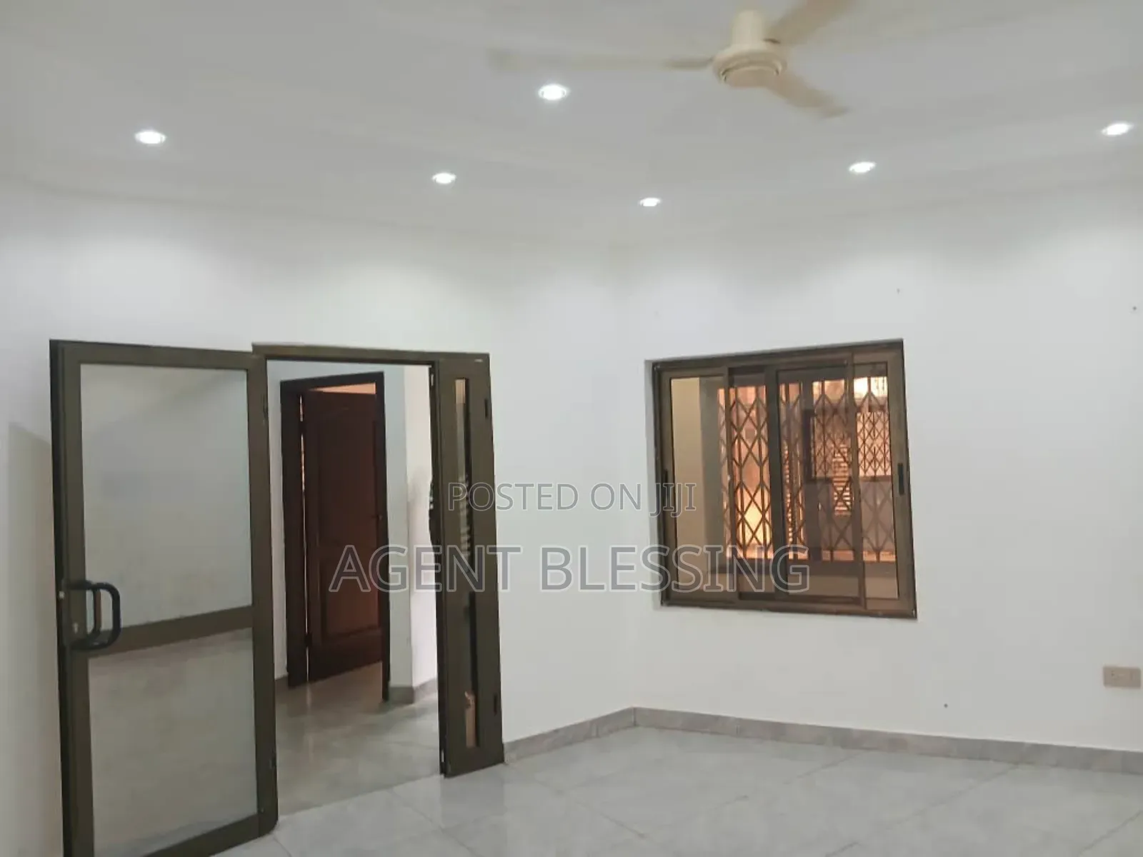 3bdrm Apartment in Golf City Afariwa, Tema Metropolitan for rent