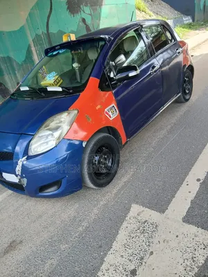 Toyota Vitz 1.3 AWD 5dr 2010 Blue