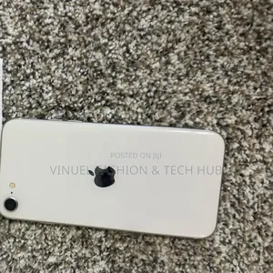 Apple iPhone SE (2022) 64 GB White