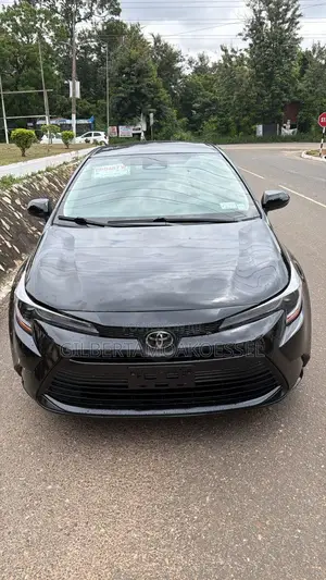 Toyota Corolla LE 2023 Black