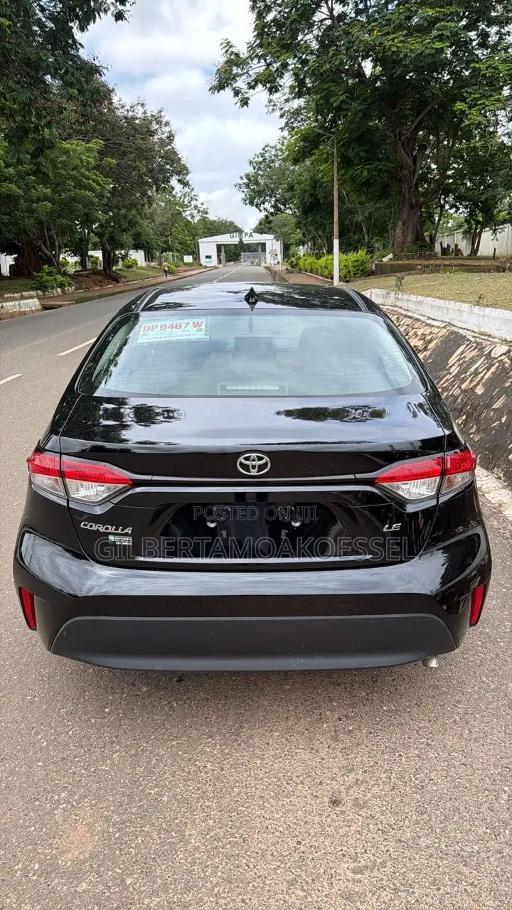 Toyota Corolla LE 2023 Black