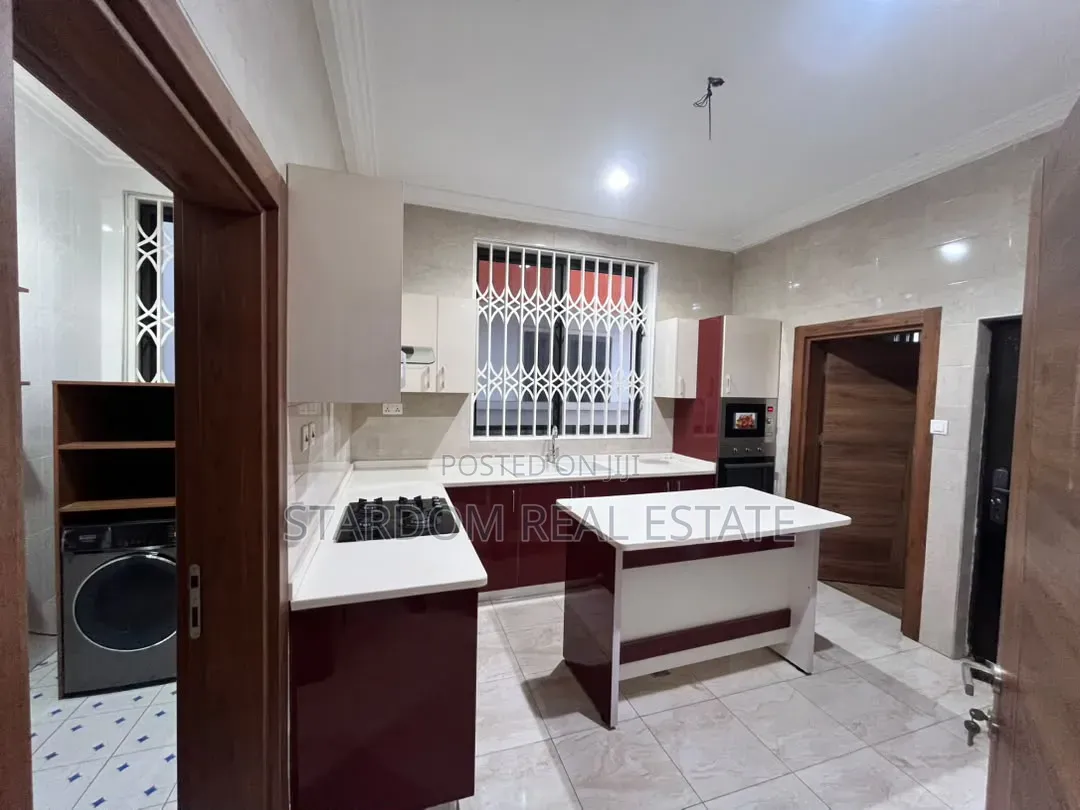 4bdrm Duplex in East Legon Hills, Boundary Road Area for rent