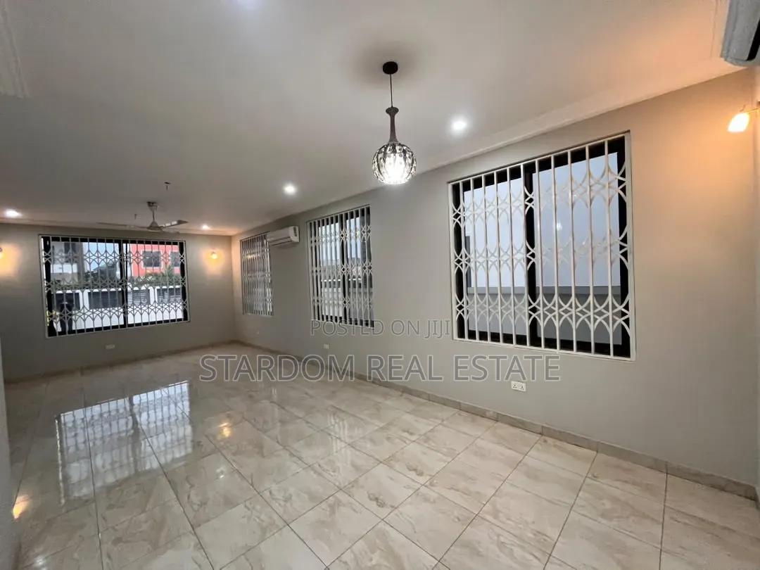 4bdrm Duplex in East Legon Hills, Boundary Road Area for rent