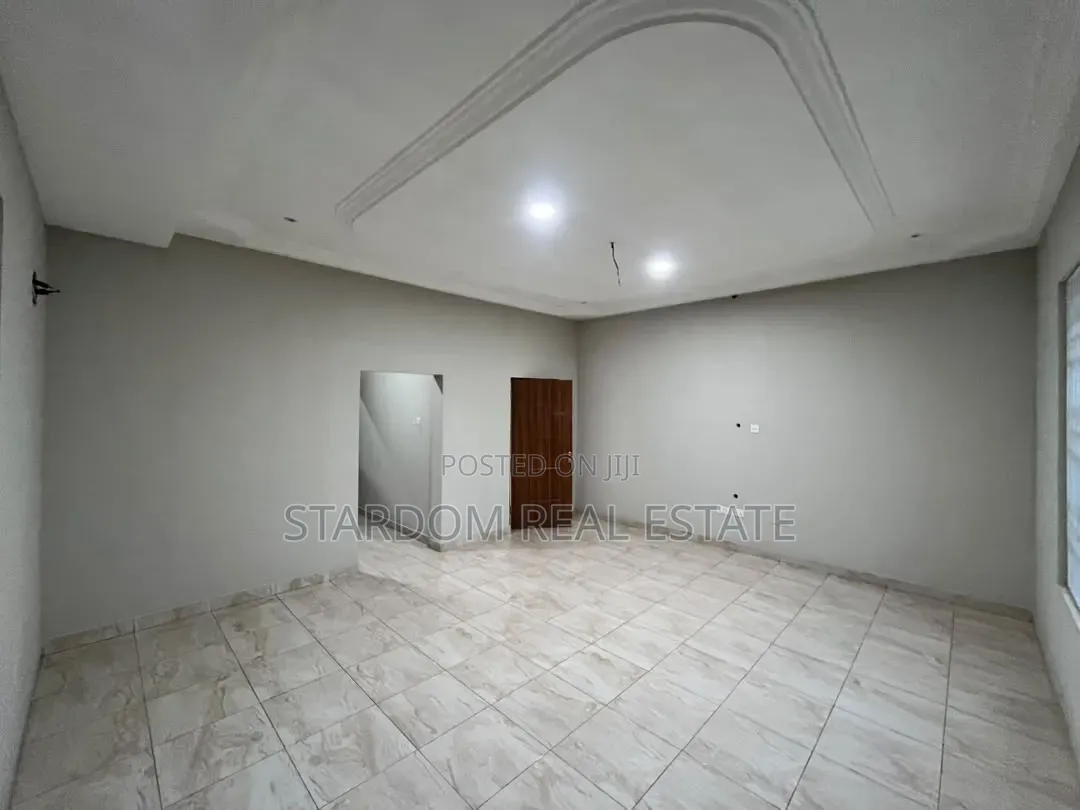 4bdrm Duplex in East Legon Hills, Boundary Road Area for rent