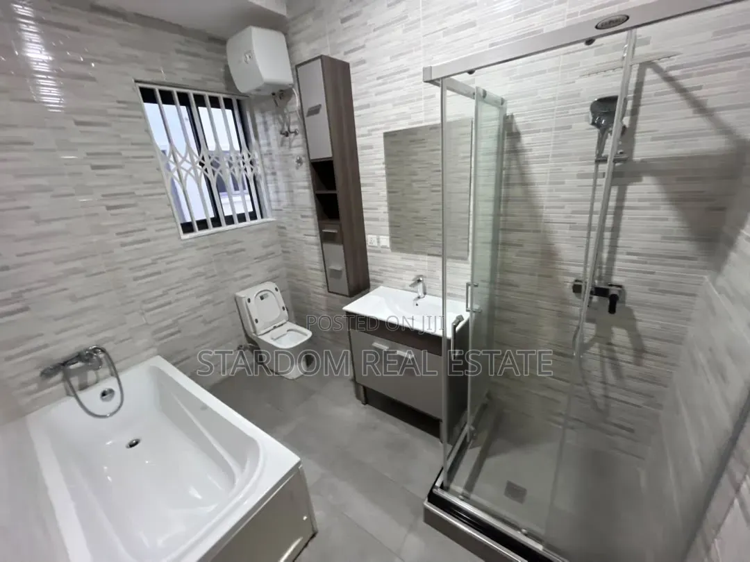 4bdrm Duplex in East Legon Hills, Boundary Road Area for rent