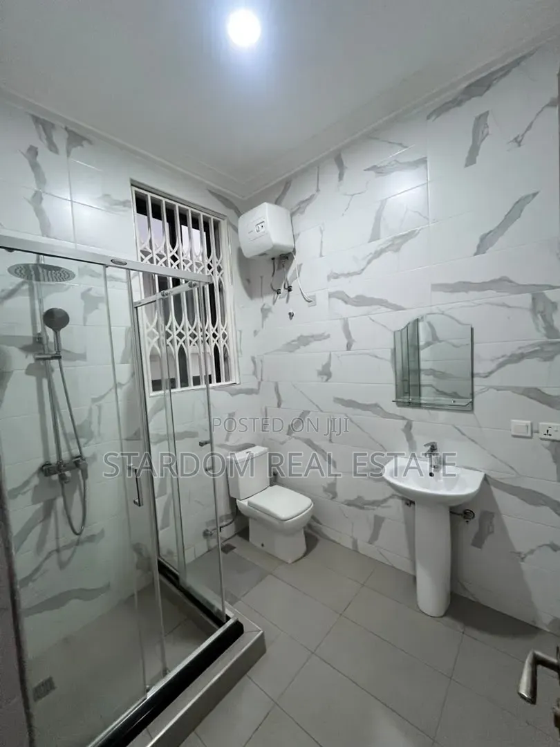 4bdrm Duplex in East Legon Hills, Boundary Road Area for rent