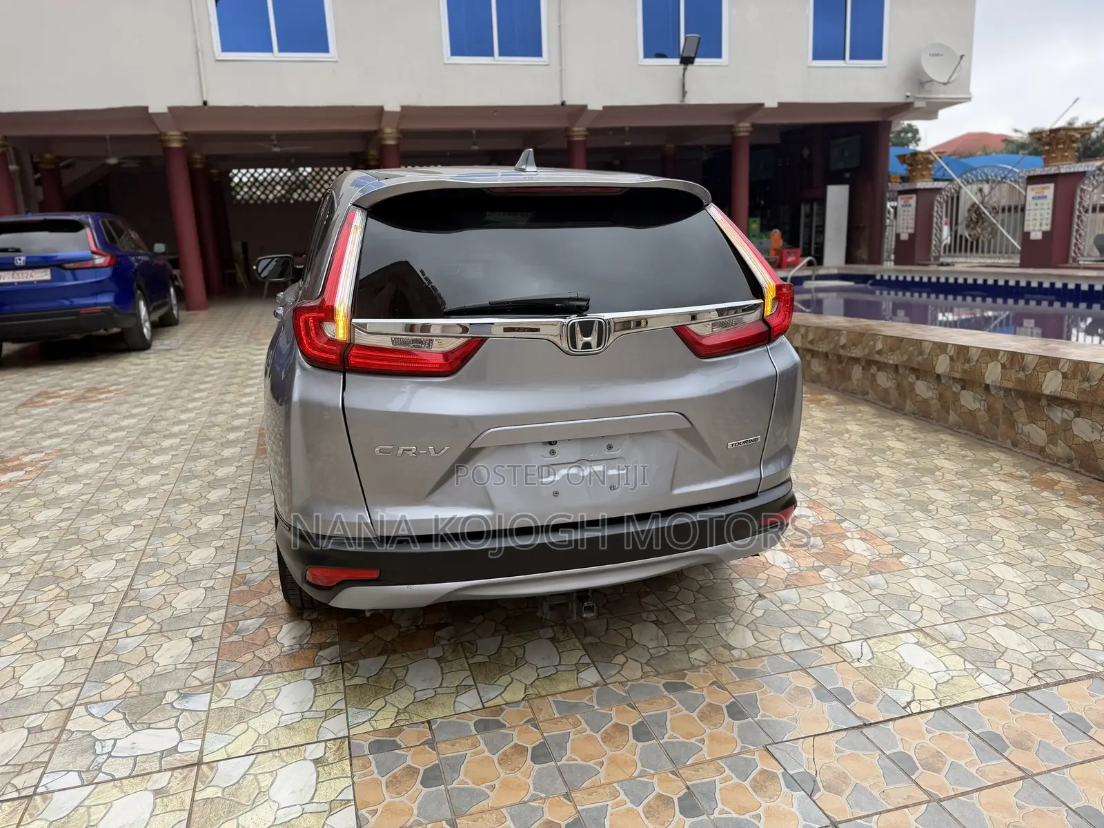 Honda CR-V Touring AWD 2019 Silver