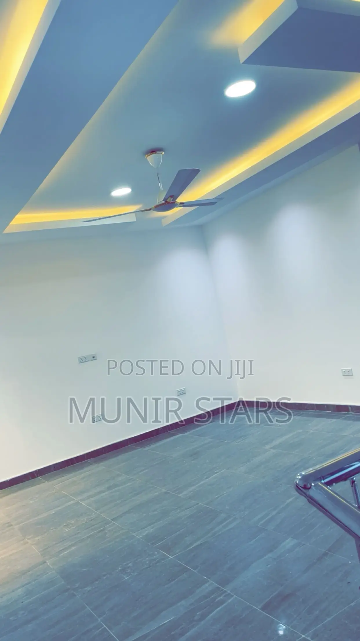 6bdrm House in Kwabenya Estate for sale