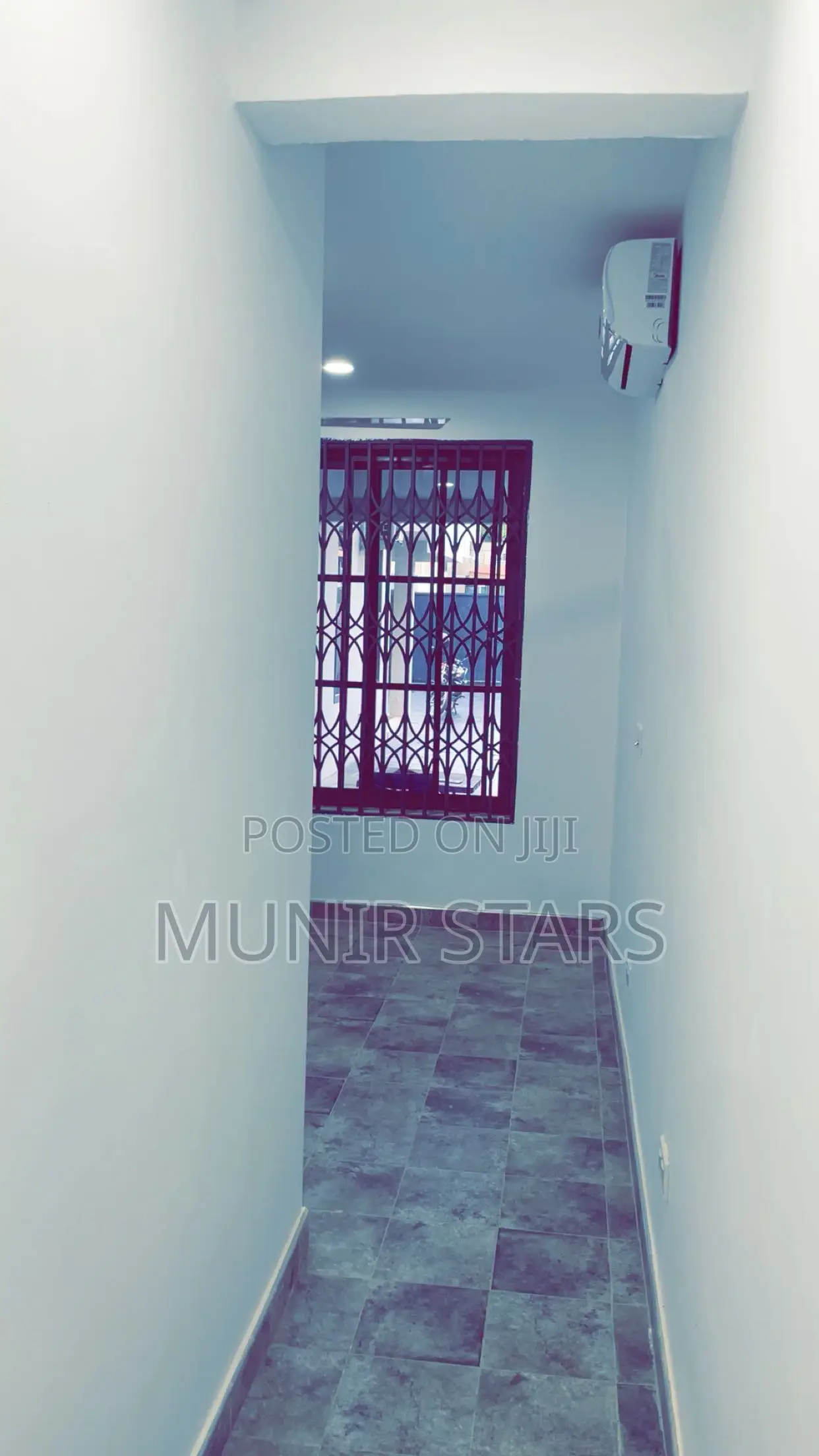 6bdrm House in Kwabenya Estate for sale