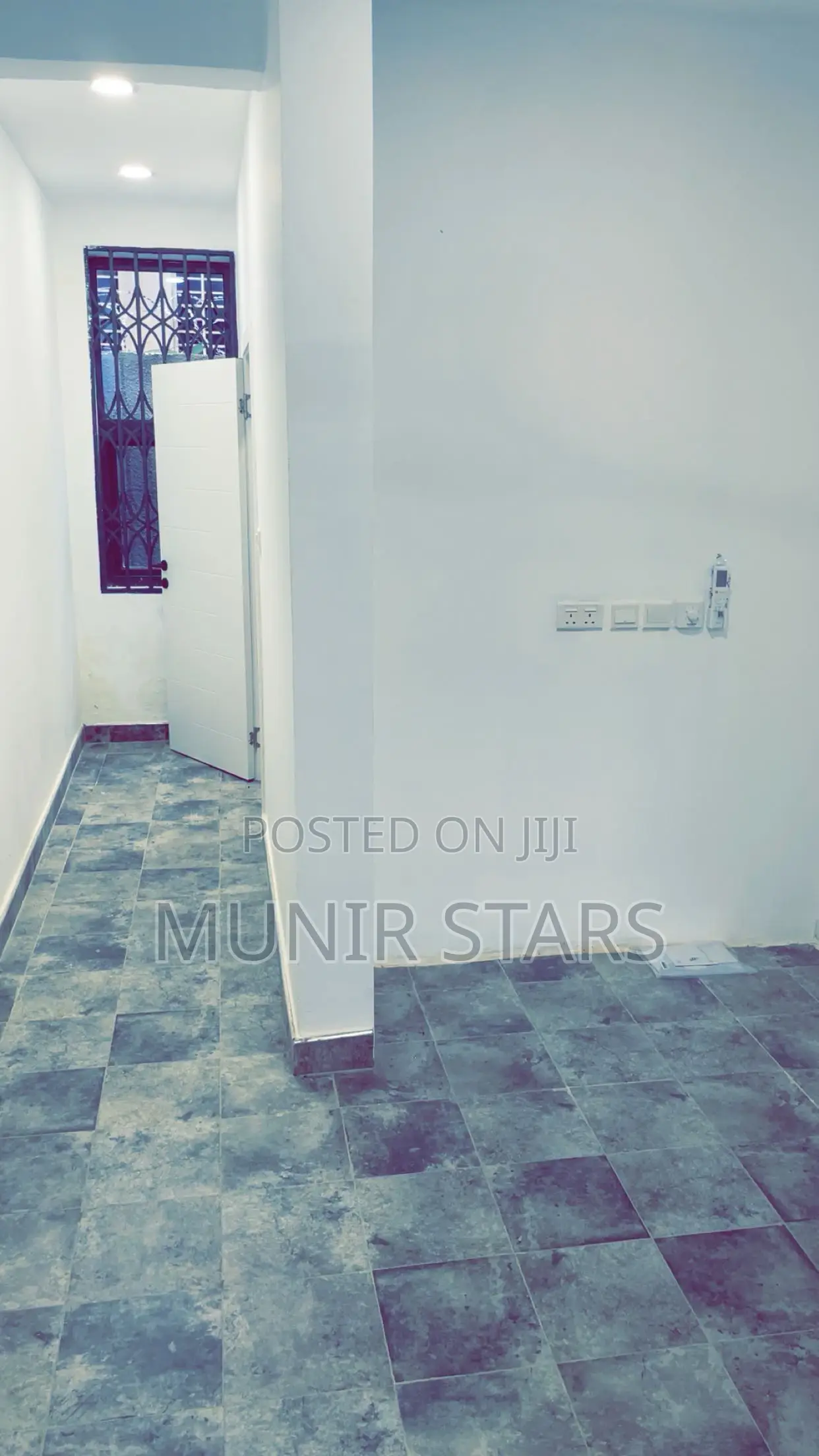 6bdrm House in Kwabenya Estate for sale