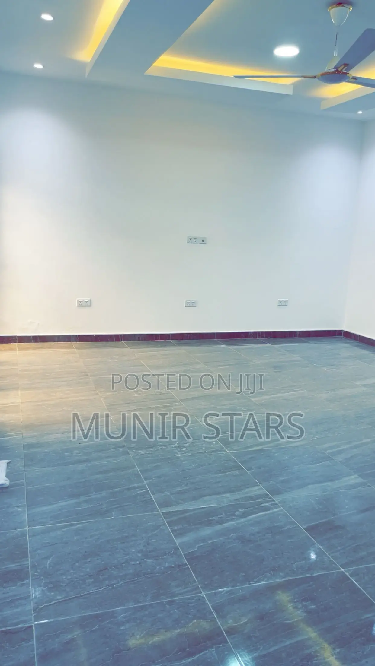 6bdrm House in Kwabenya Estate for sale