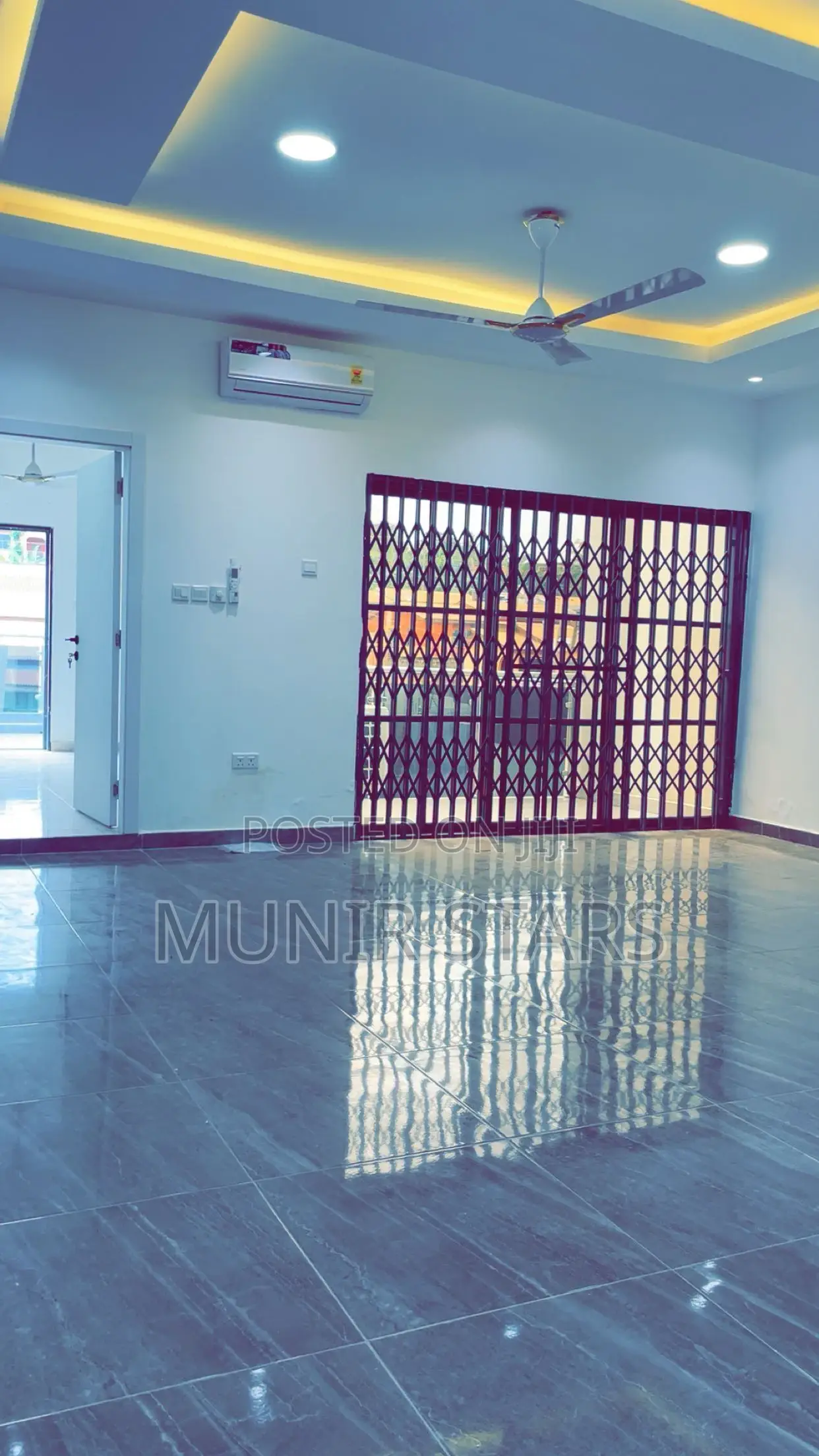6bdrm House in Kwabenya Estate for sale