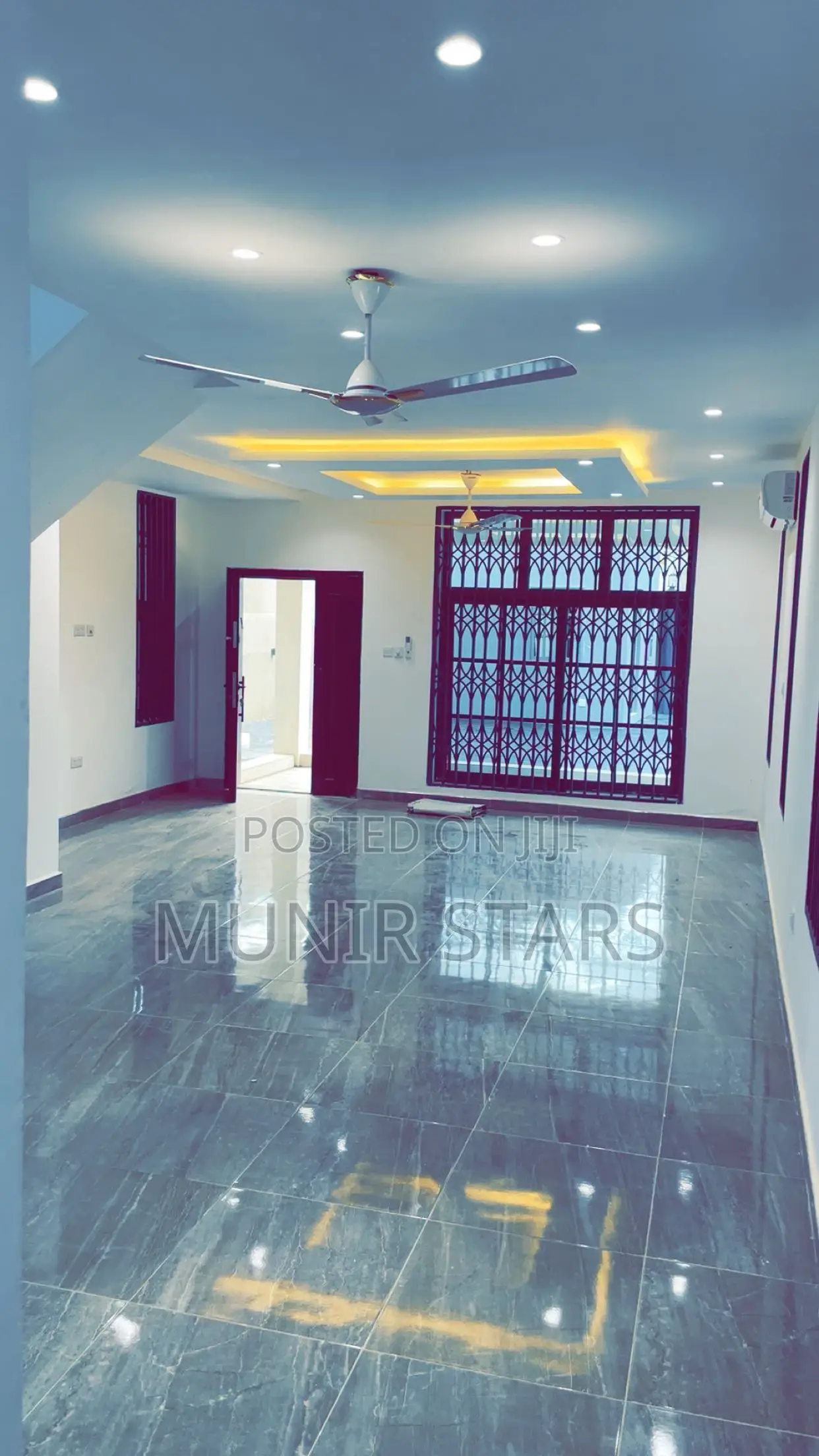6bdrm House in Kwabenya Estate for sale