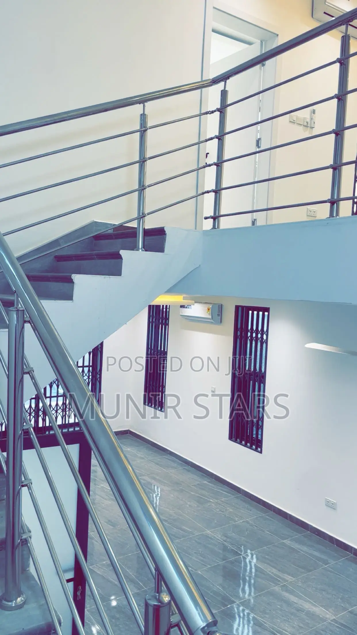 6bdrm House in Kwabenya Estate for sale