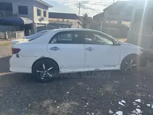 Toyota Corolla S 4dr Sedan (1.8L 4cyl 4A) 2010 White