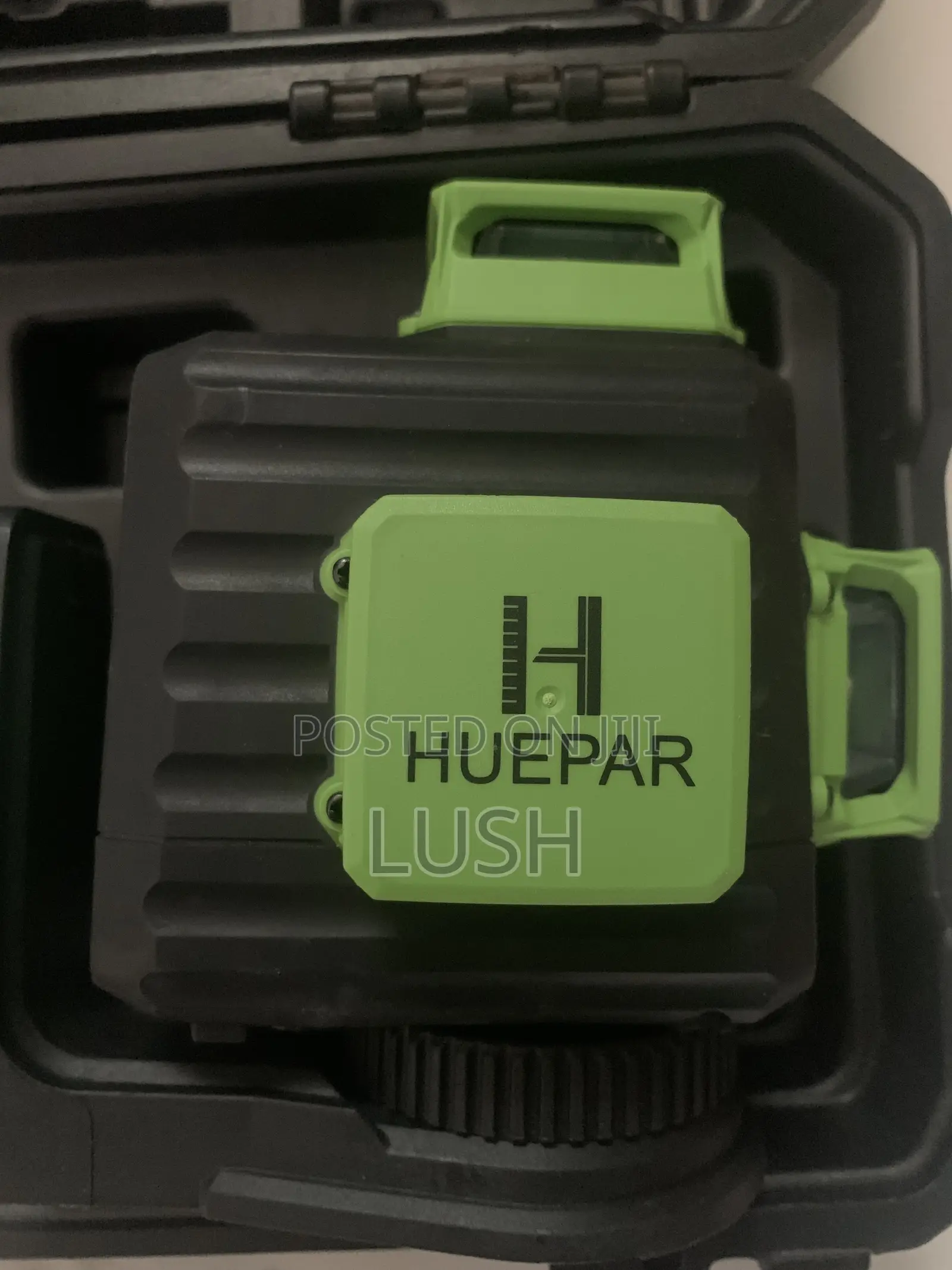 Huepar B03cg 3x360° Green Self-Leveling Laser Level + Tripod