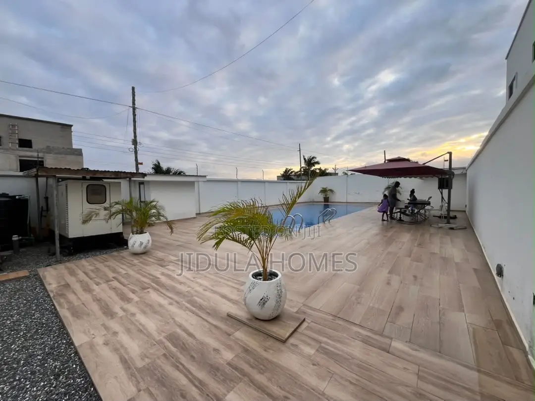 4bdrm Duplex in East Legon Hills, School Junction for rent