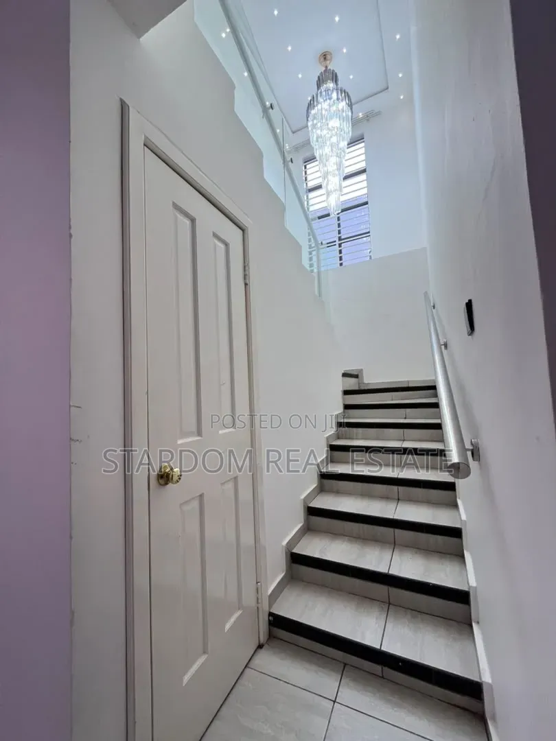 4bdrm Duplex in East Legon Hills, Boundary Road Area for rent