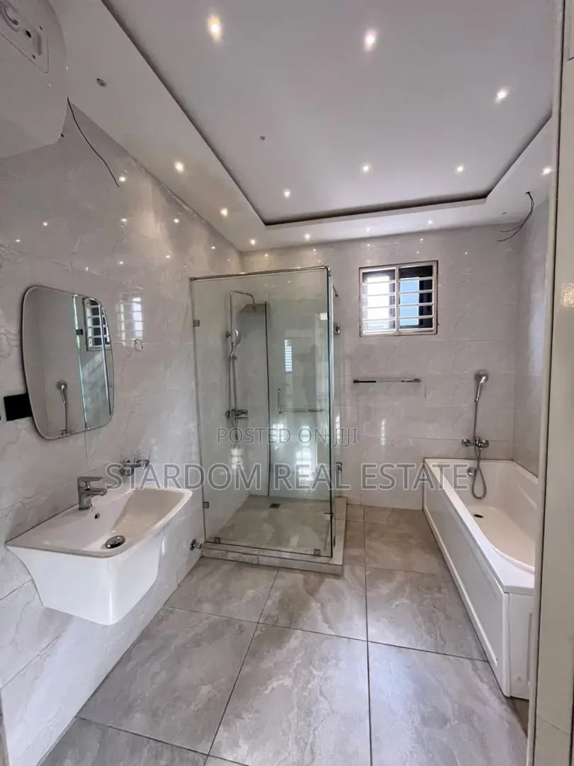 4bdrm Duplex in East Legon Hills, Boundary Road Area for rent
