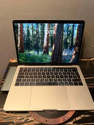 New Laptop Apple MacBook Pro 2019 16GB Intel Core 5 SSD 256GB