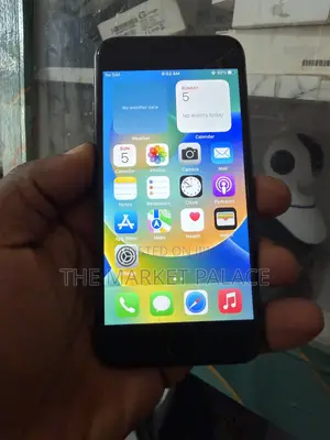 Apple iPhone 8 64 GB Black