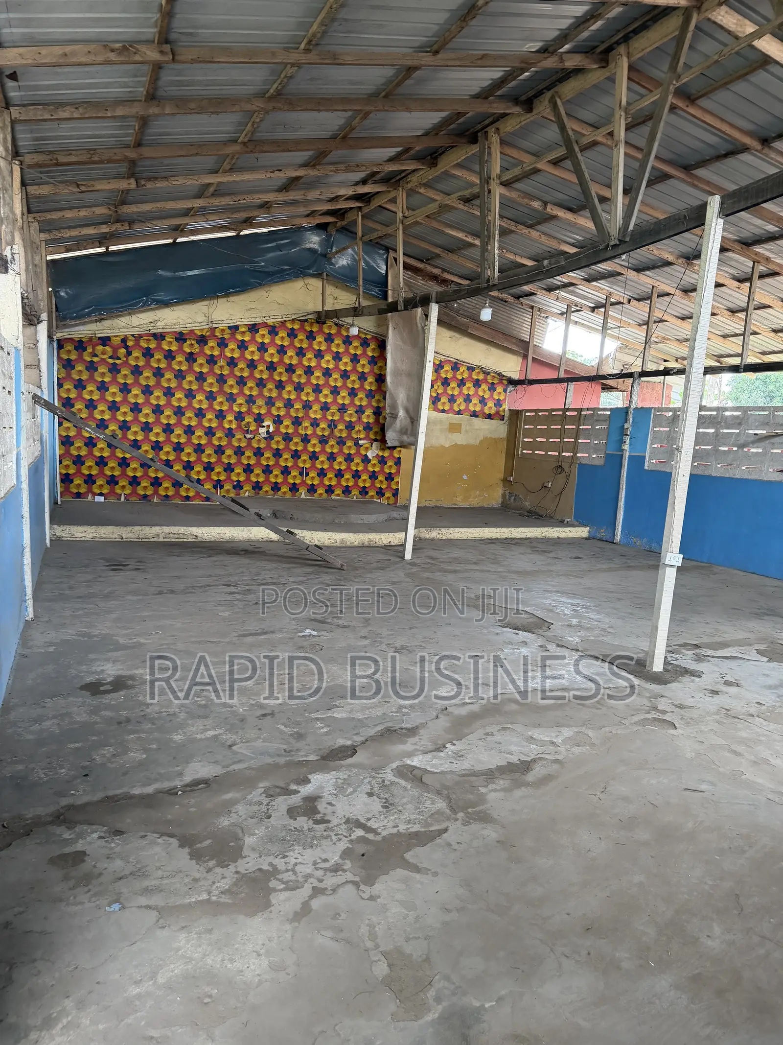 Warehouse /Church/School /Business Center Building for Rent