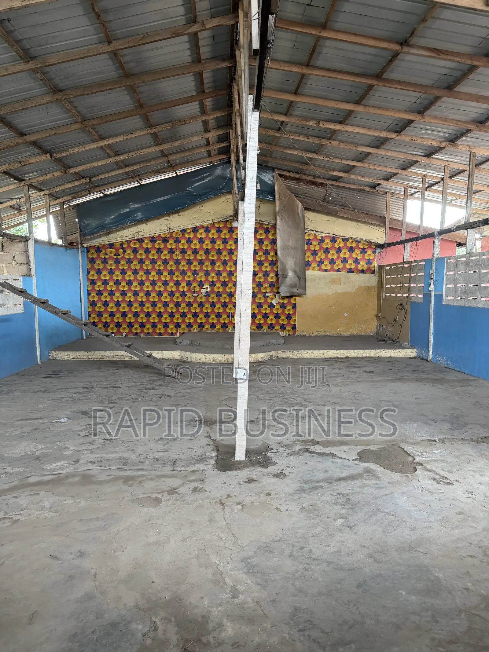 Warehouse /Church/School /Business Center Building for Rent