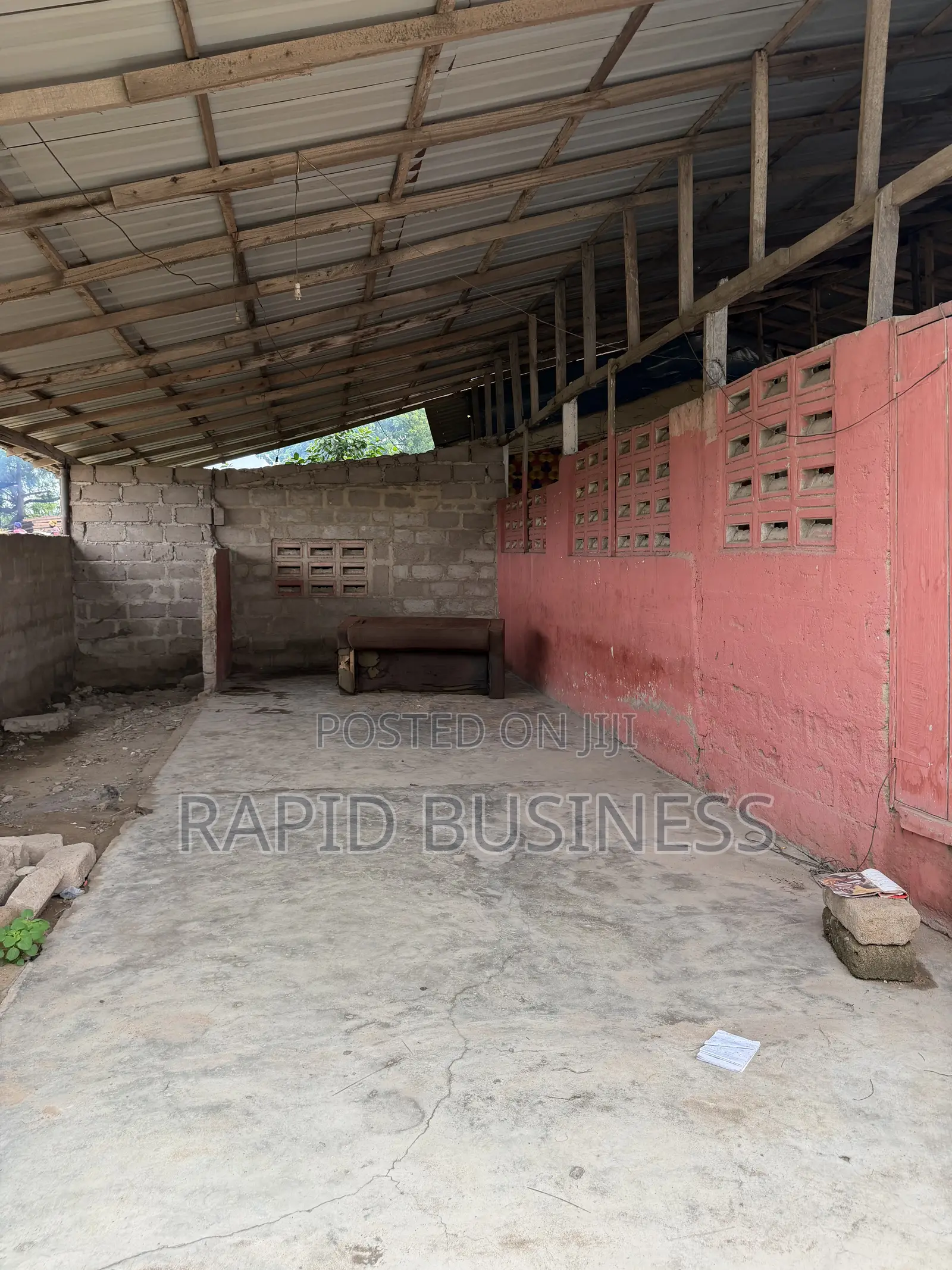 Warehouse /Church/School /Business Center Building for Rent