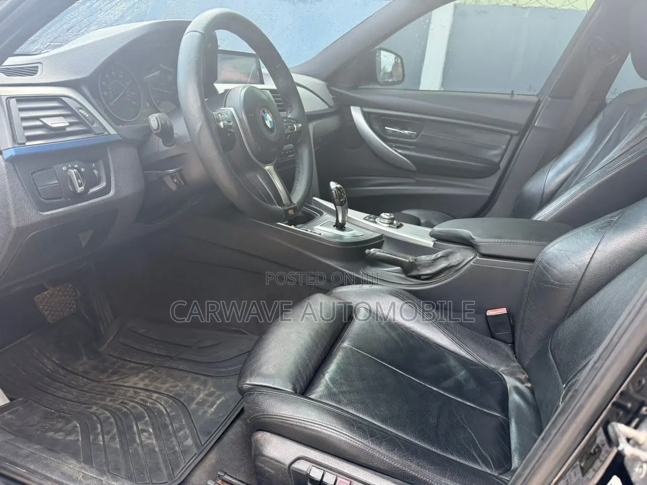 BMW 320i Sedan RWD 2014 Black