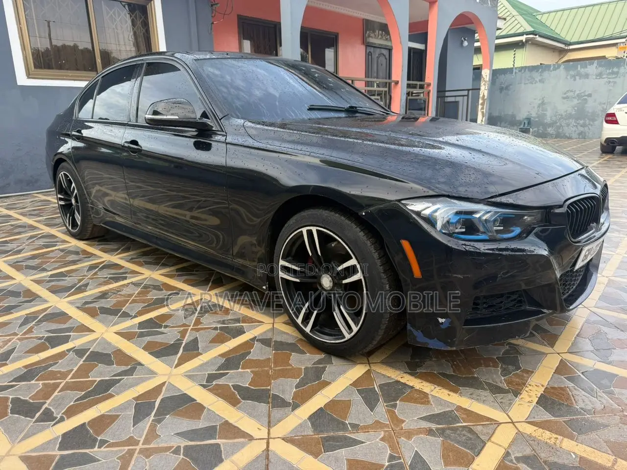 BMW 320i Sedan RWD 2014 Black