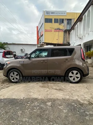 Kia Soul + 4dr Wagon (2.0L 4cyl 6A) 2015 Beige