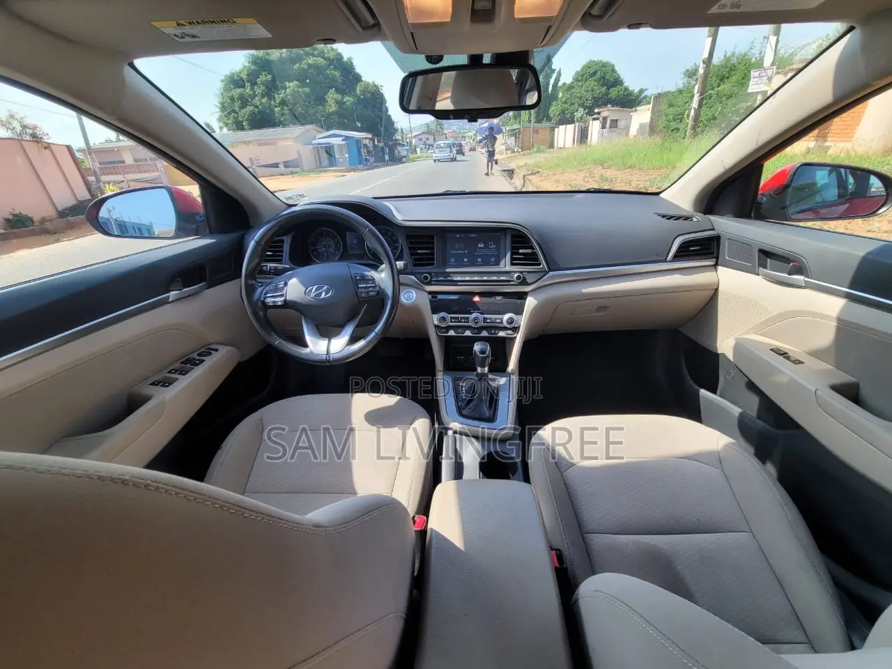 Hyundai Elantra SE 2020 Red