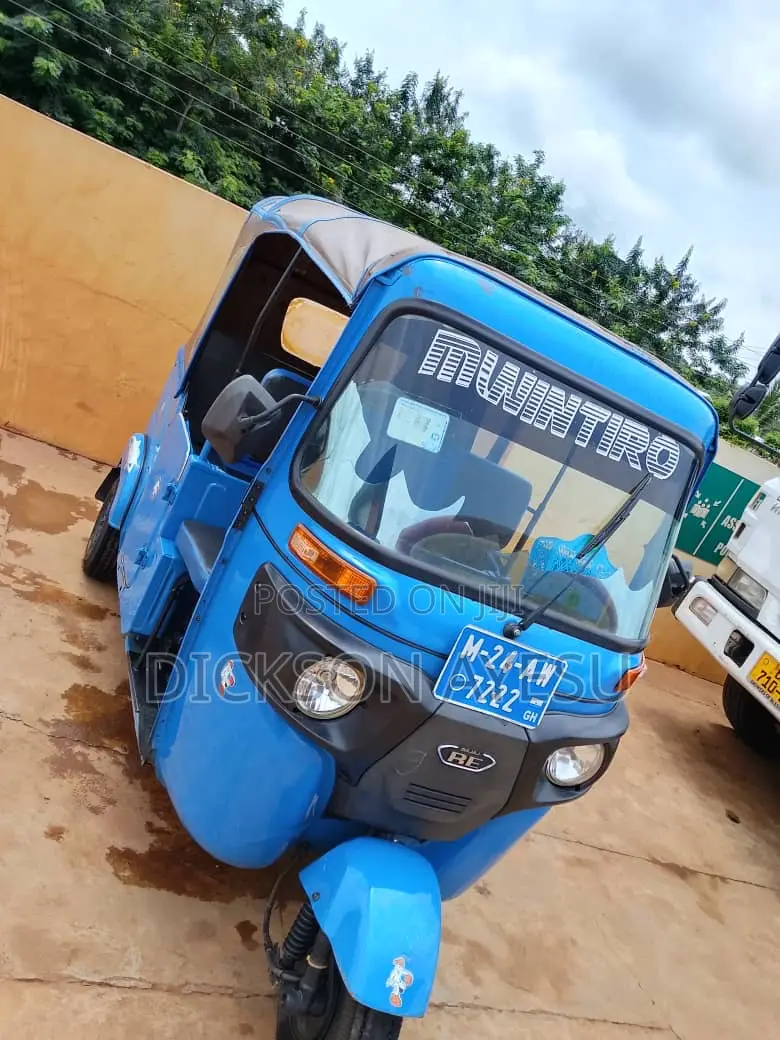 Bajaj RE 2024 Blue