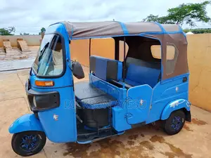 Bajaj RE 2024 Blue