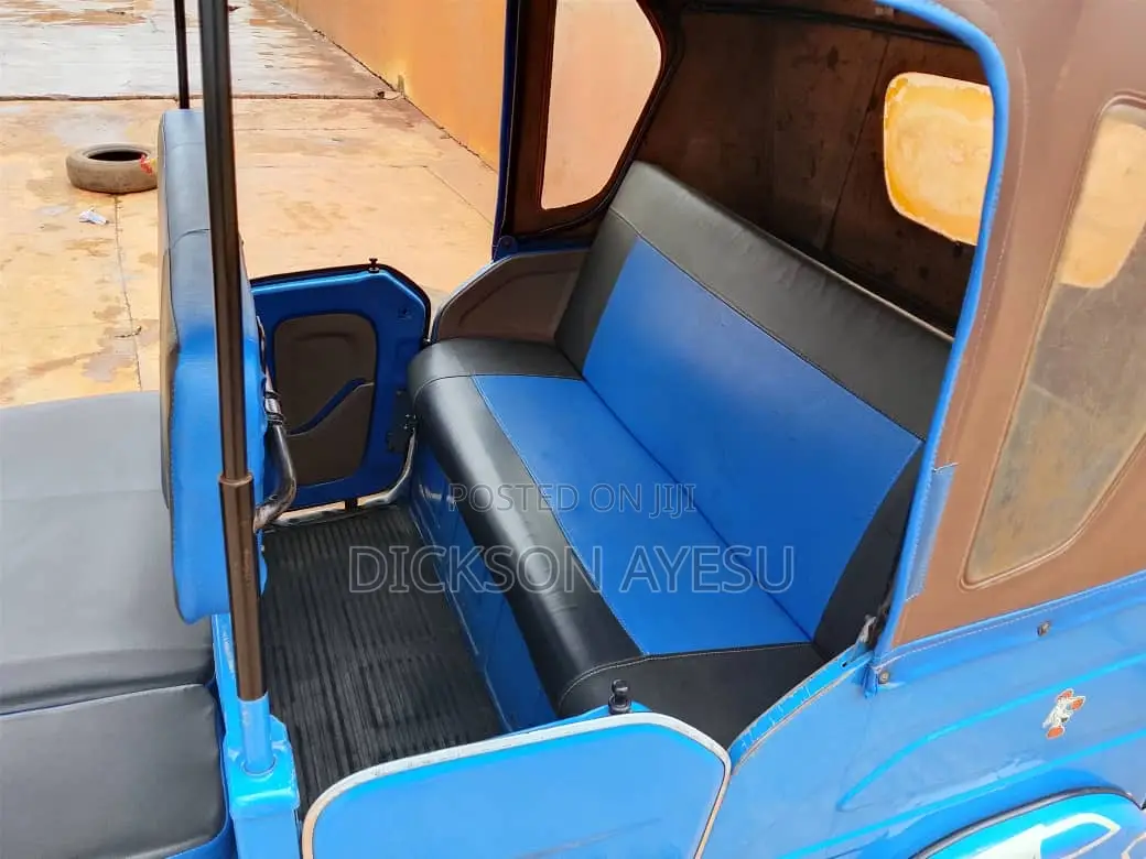 Bajaj RE 2024 Blue