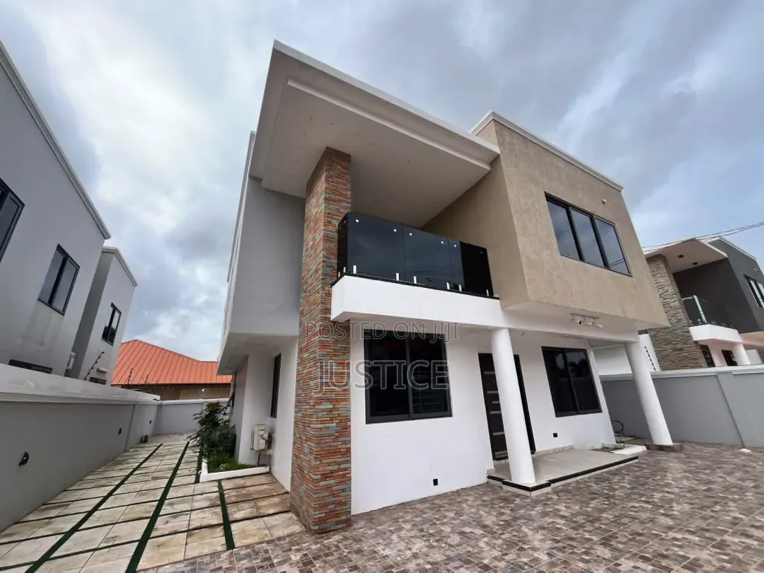 4bdrm Duplex in East Legon Hills, Otano for rent