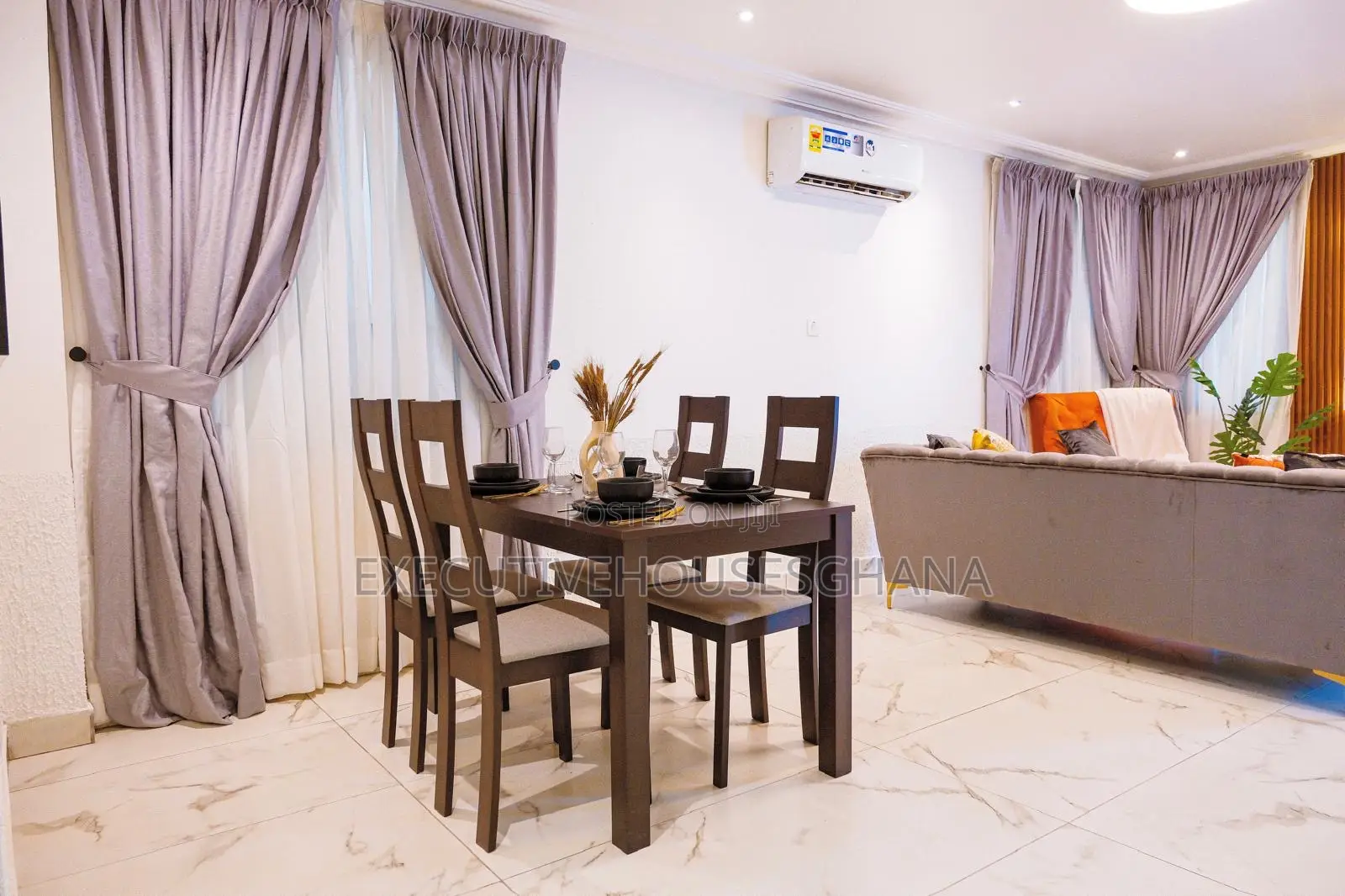 3 4 Bedroom Luxury Furnished Home Within a Gated Community