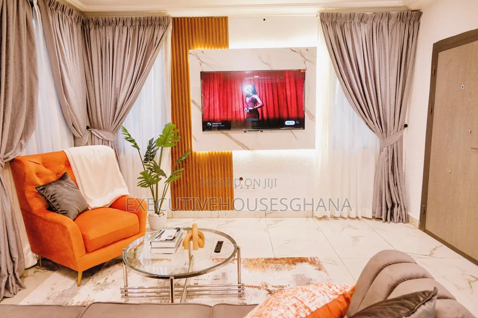 3 4 Bedroom Luxury Furnished Home Within a Gated Community