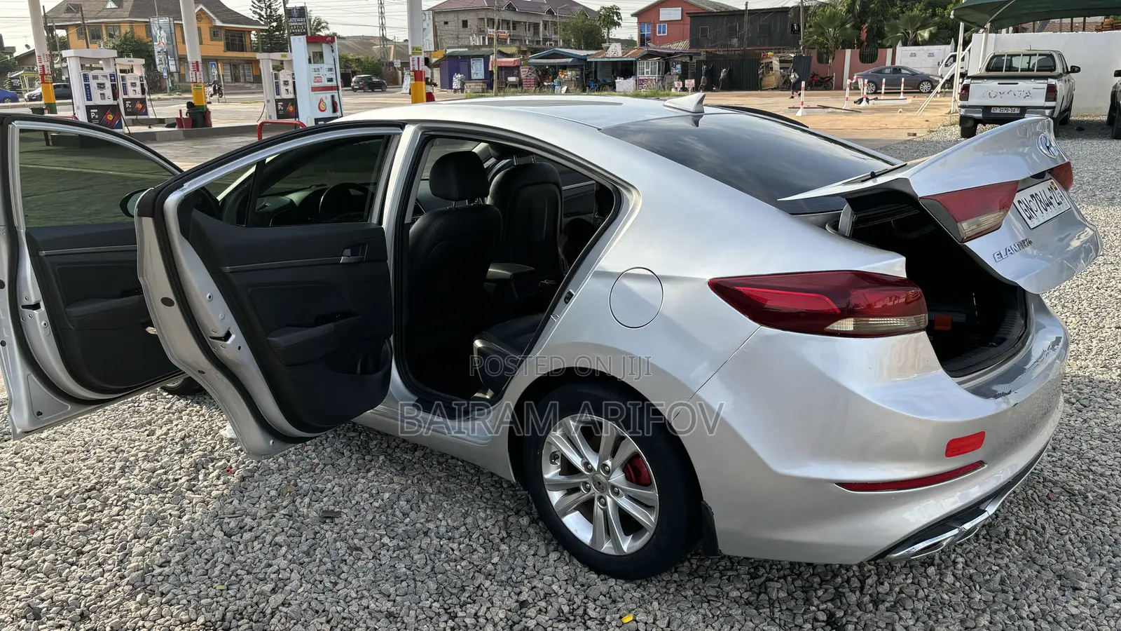 Hyundai Elantra Value Edition 2018 Silver