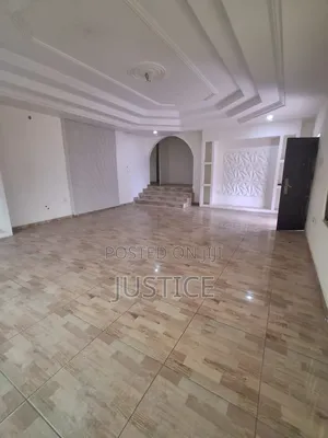 Spacious 5 Beds House for Office