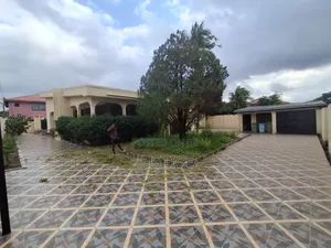 5bdrm House in West Legon, Police Station for rent
