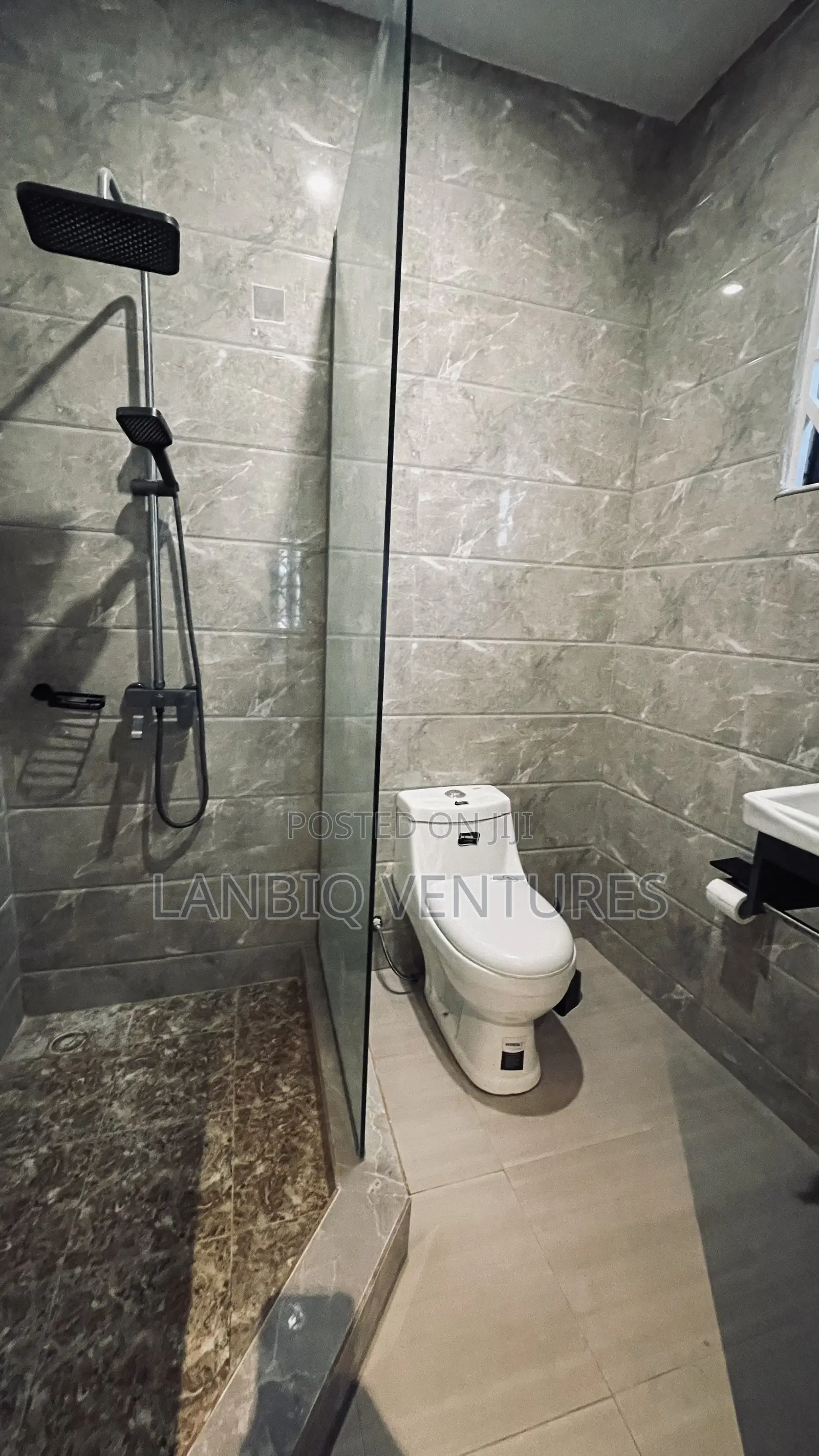 3bdrm Townhouse / Terrace in Lapaz for rent