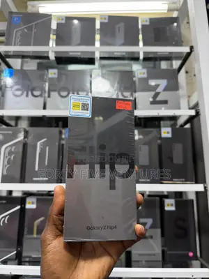 New Samsung Galaxy Z Flip4 256 GB Pink