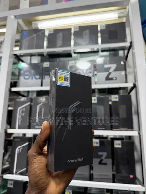 New Samsung Galaxy Z Flip6 256 GB White